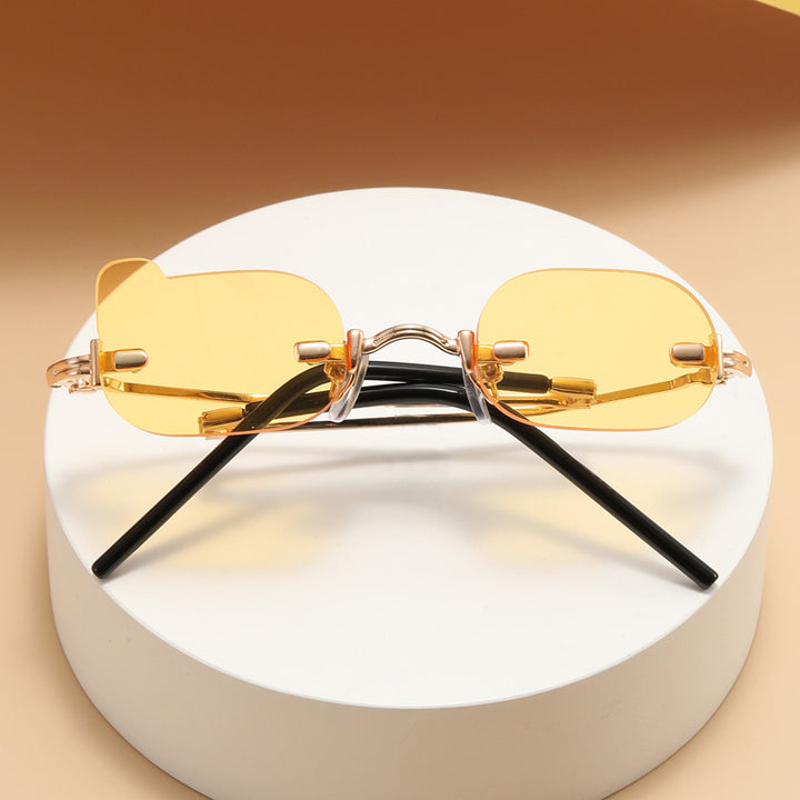 Ladies exclusive fashionable sunglasses with shiny metal frame Bowlift