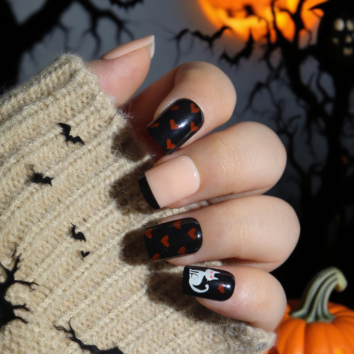 Halloween-Themed Press-On Nail Art Set Bowlift