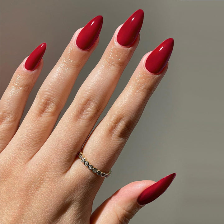 Glossy Stiletto Press-On Nail Set with Durable Adhesive Bowlift