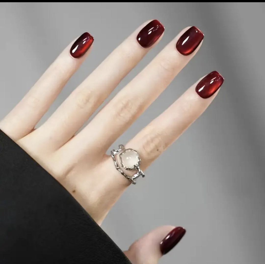 Glossy Red Press-On Nail Set Bowlift