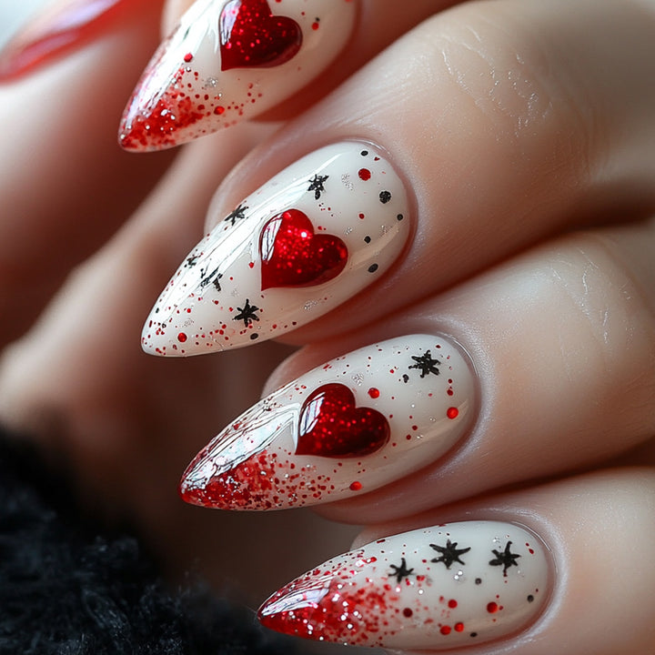 Artistic Heart-Themed Nail Art Kit Bowlift