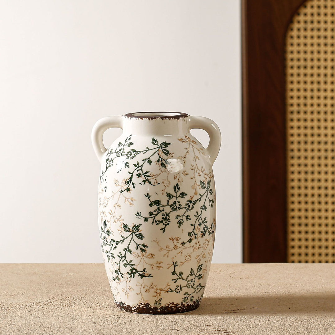 Elegant and artistically decorated ceramic vase Bowlift