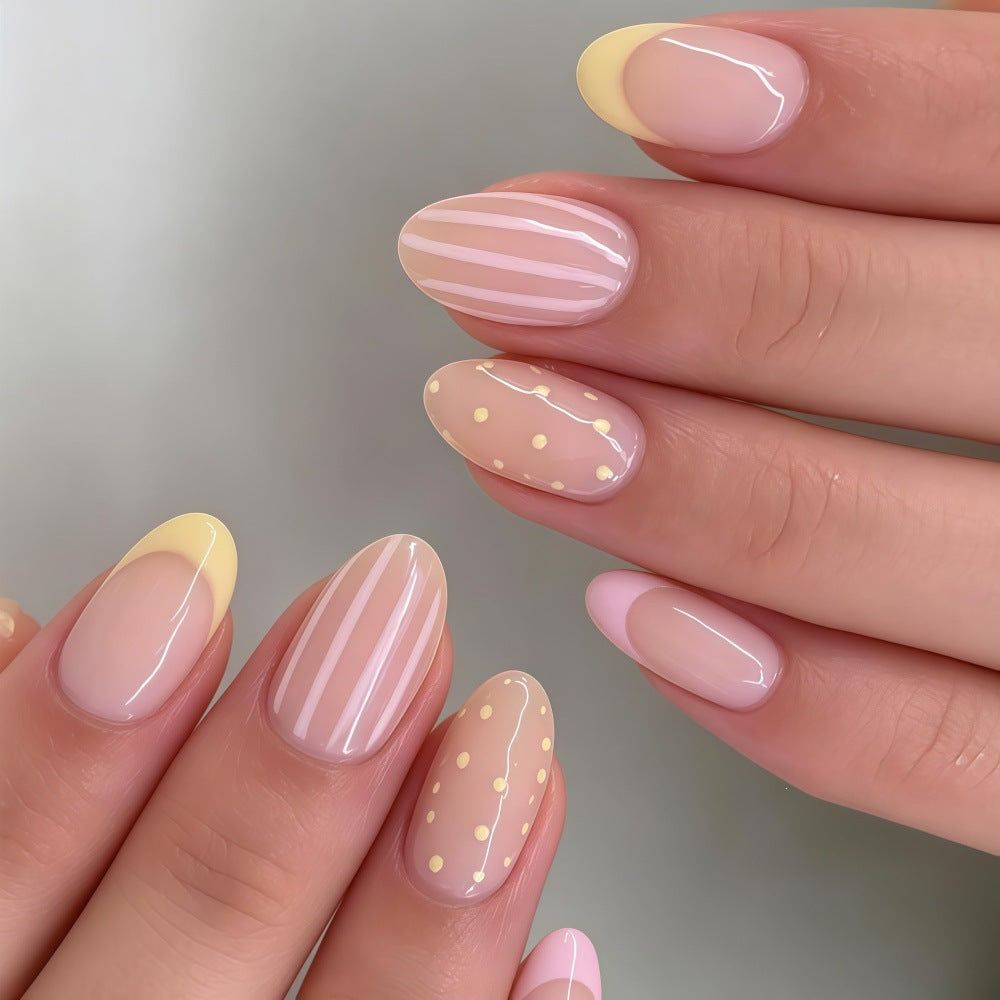 Artificial nails with modern patterns and elegant accents Bowlift