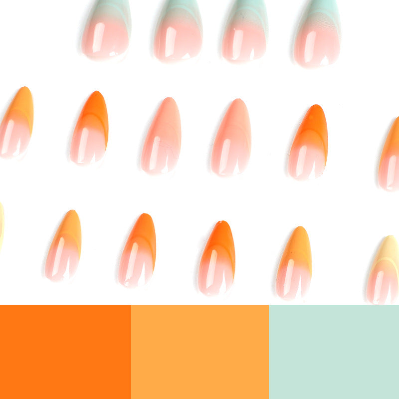 Artificial Nail Tips with Gradient Bowlift