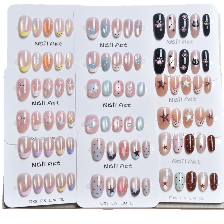 Artistic Star-Embellished Press-On Nail Set Bowlift
