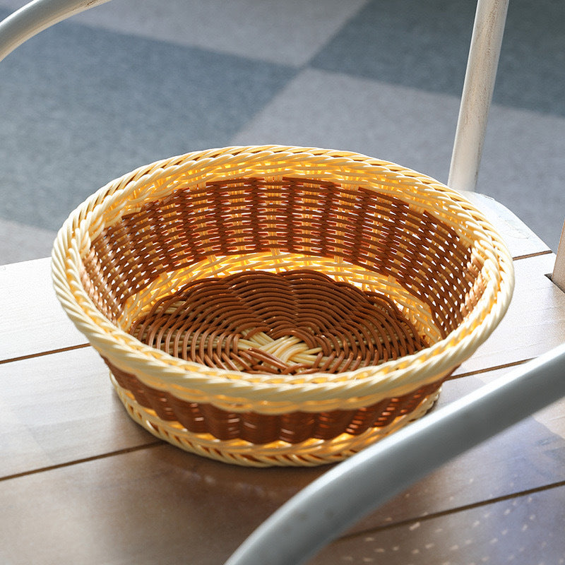 Basket with handwoven design Bowlift