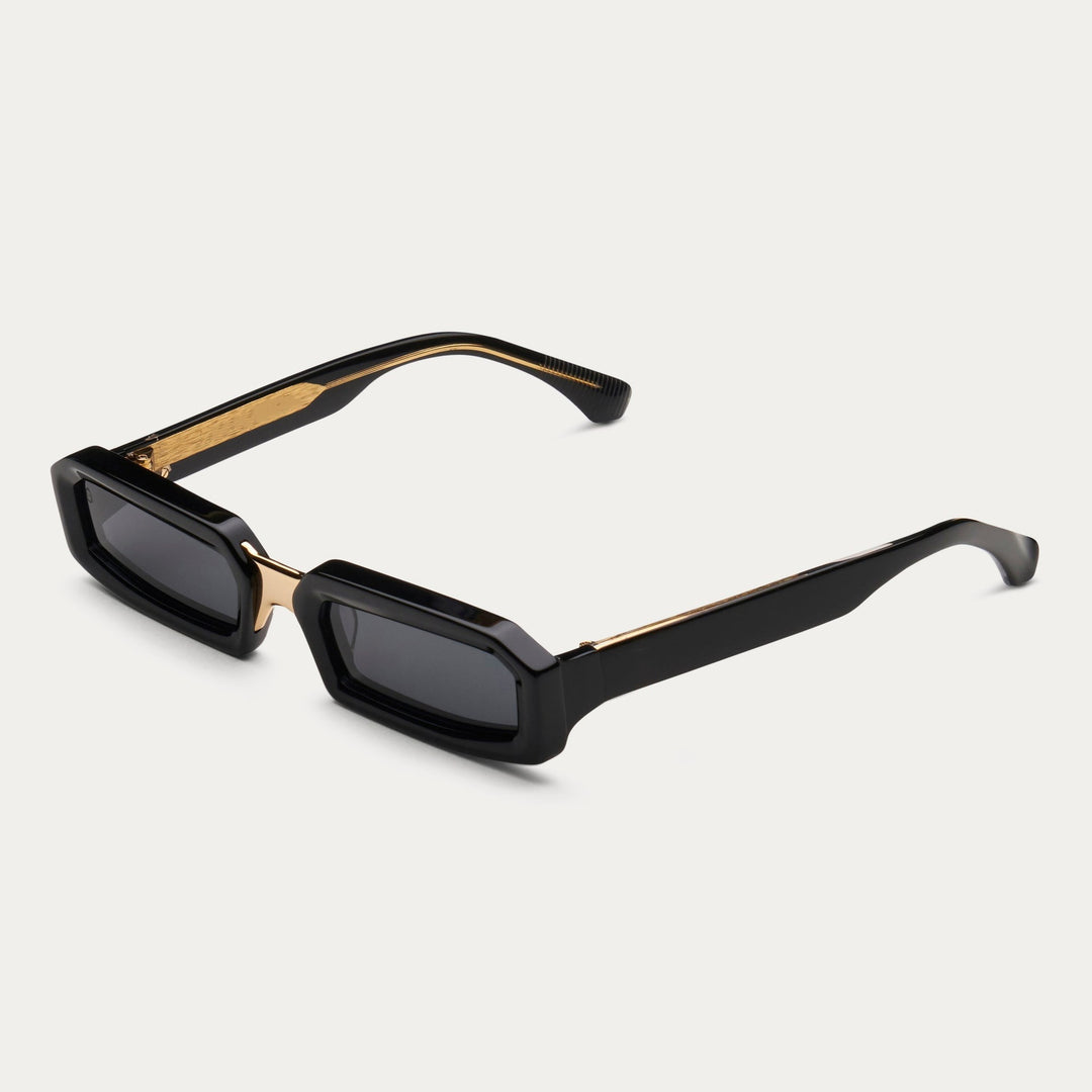 Women's stylish sunglasses in a modern rectangular design with a comfortable frame Bowlift