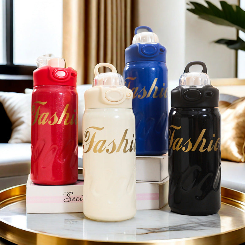 Stylish sports water bottle with practical spill protection Bowlift