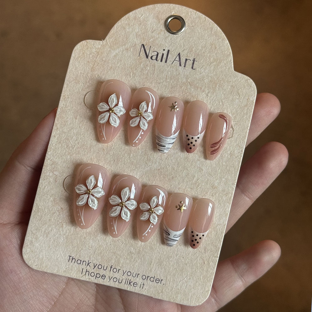 Elegant Floral Theme Press-On Nails Bowlift