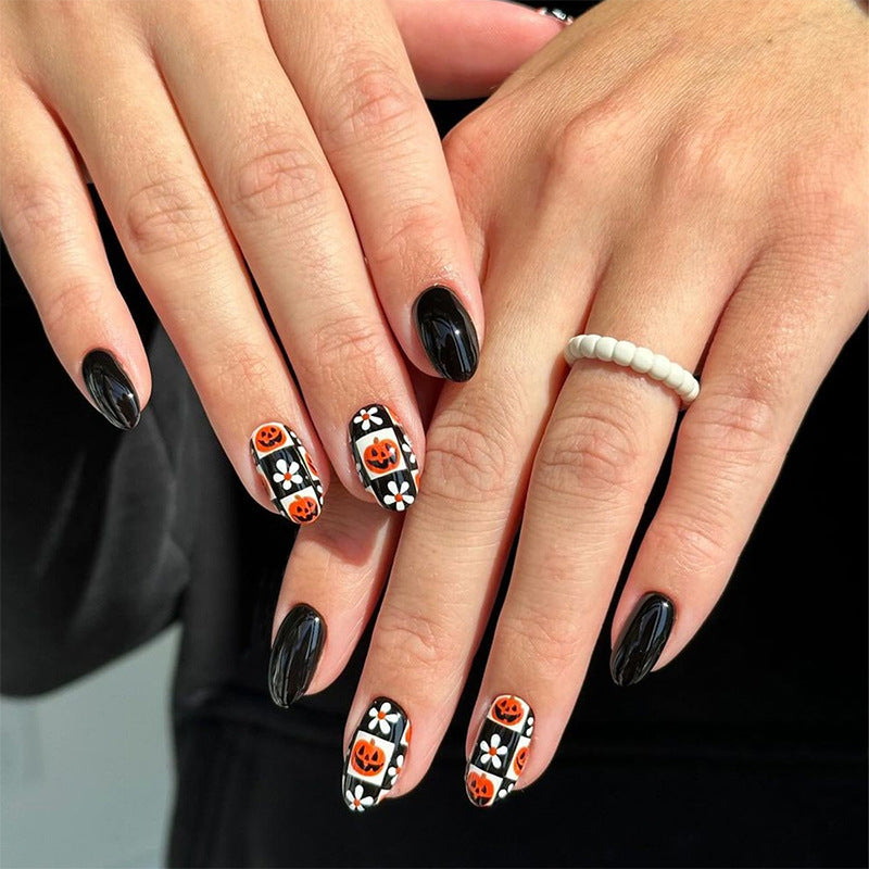 Halloween artificial nail set with creepy design Bowlift