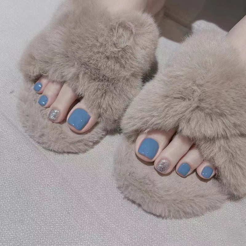 Artful toenails with glitter and metallic accents Bowlift