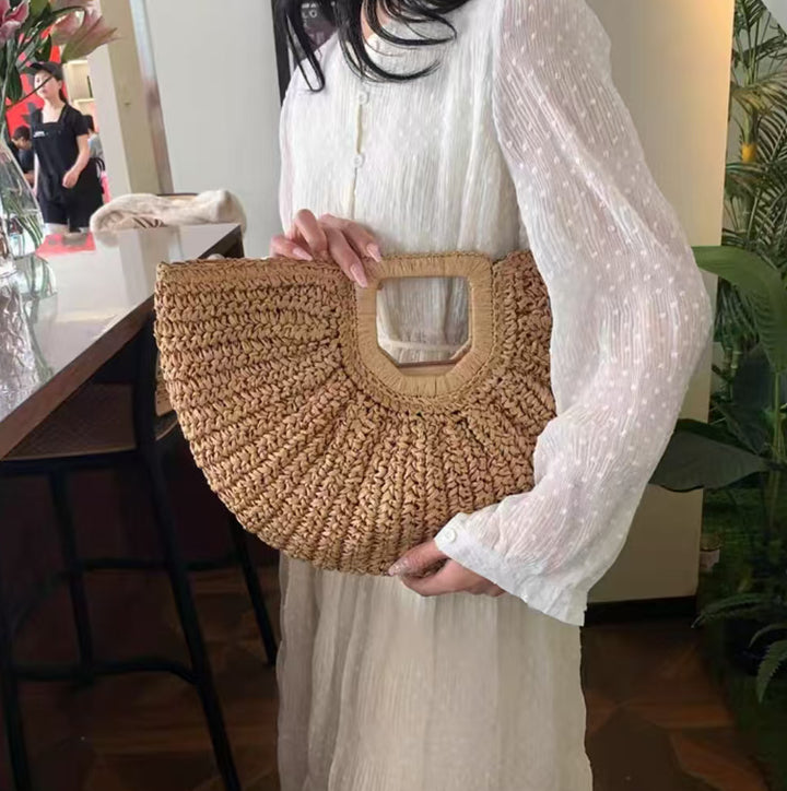 Handbag with tasteful wave pattern Bowlift
