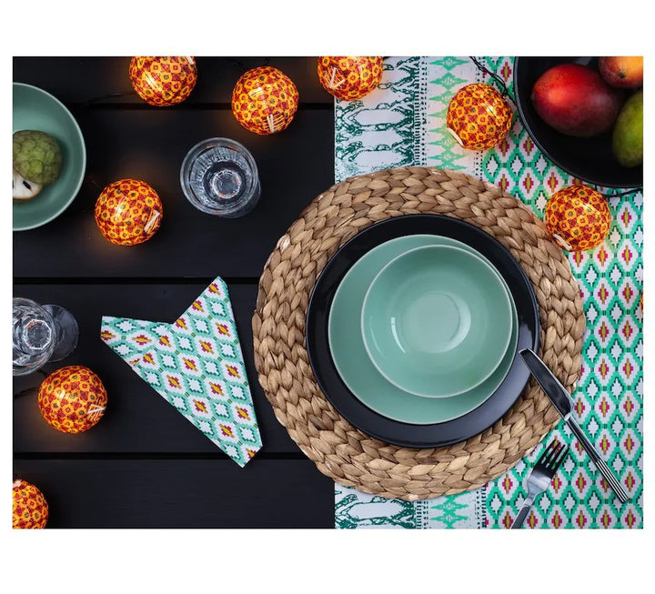 Stylish table mat made of handcrafted natural material Bowlift