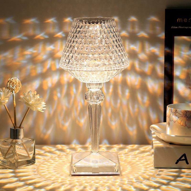 Liesbeth Crystal Lamp – Luxury Table Lamp with USB Charging Function Bowlift