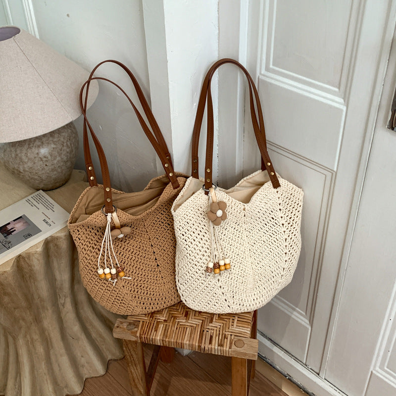 Handmade straw bag Bowlift