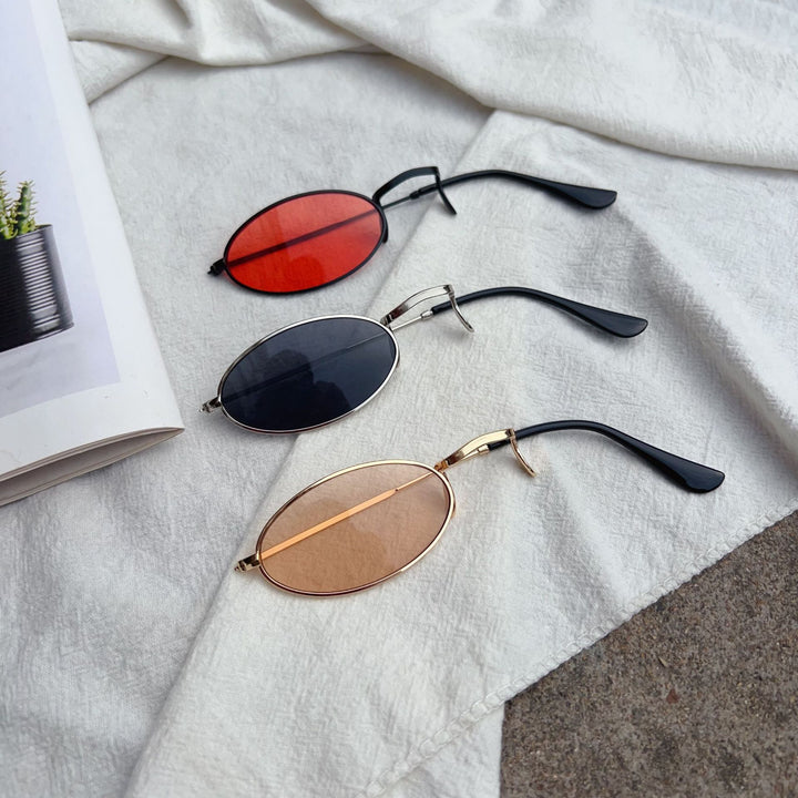 Retro-Inspired Oval Frame Glasses Bowlift