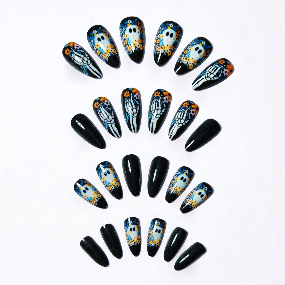 Art Nails in Creative Skull Design Bowlift