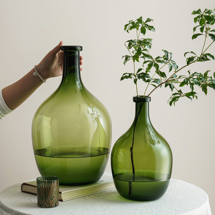 Elegant Glass Vase Bowlift
