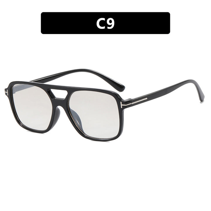 Women's fashionable sunglasses in striking leopard print Bowlift
