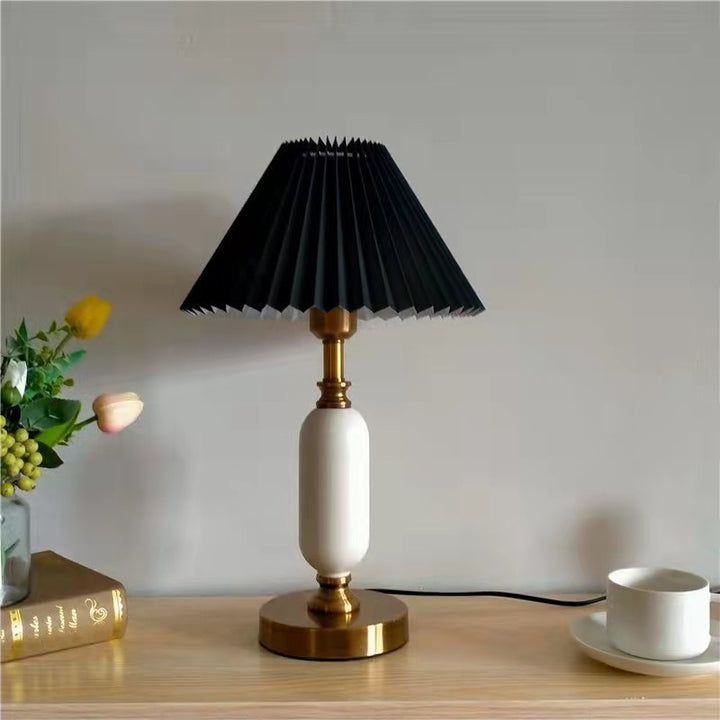 Vintage-Inspired Table Lamp