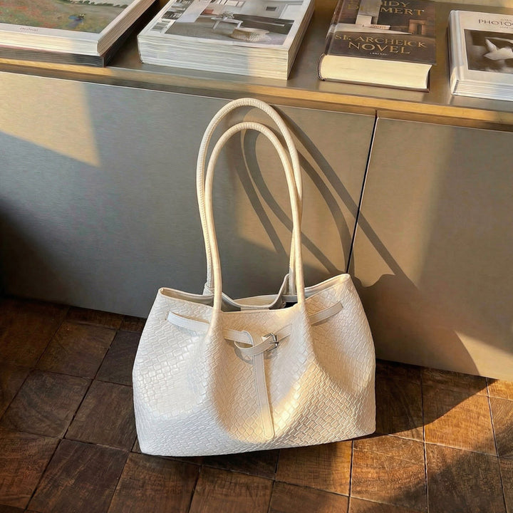 WoTextured Leather Tote Bag Bowlift