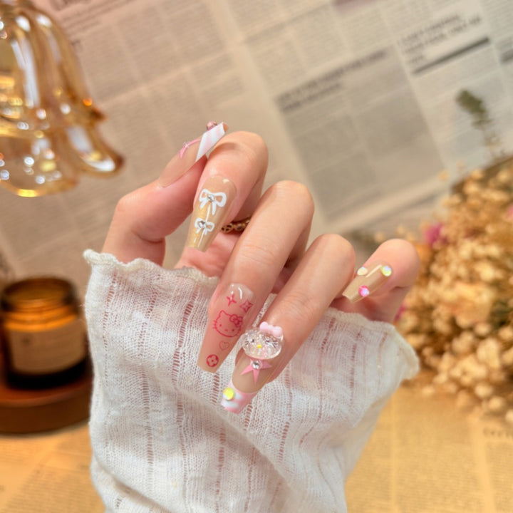 Artistic Floral Detailed Press-On Nail Set Bowlift