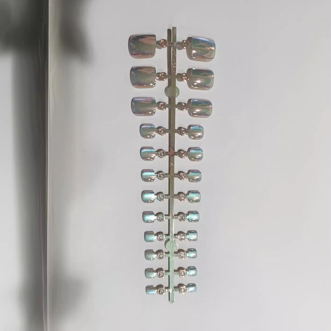 Premium Iridescent Nail Tips Bowlift