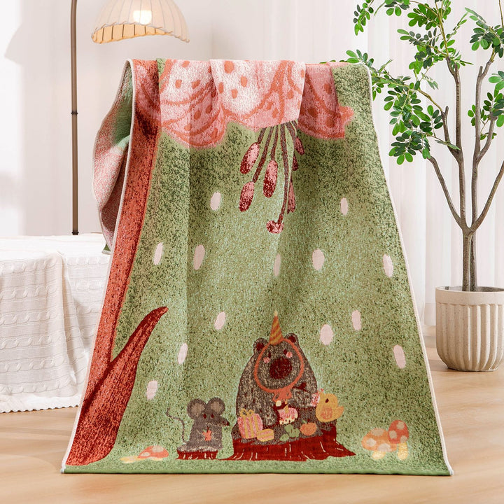 Women's throw blanket with enchanting landscape motif Bowlift