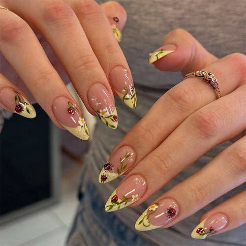 Floral Print Press-On Nails Set with Ladybug and Bee Designs Bowlift