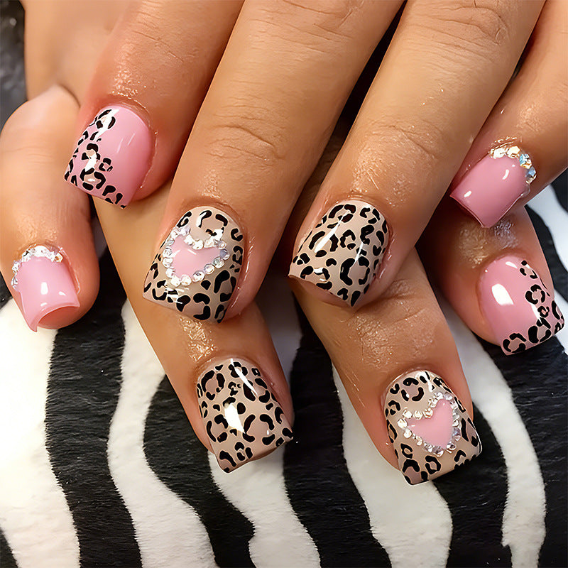 Elegant leopard print artificial nails Bowlift