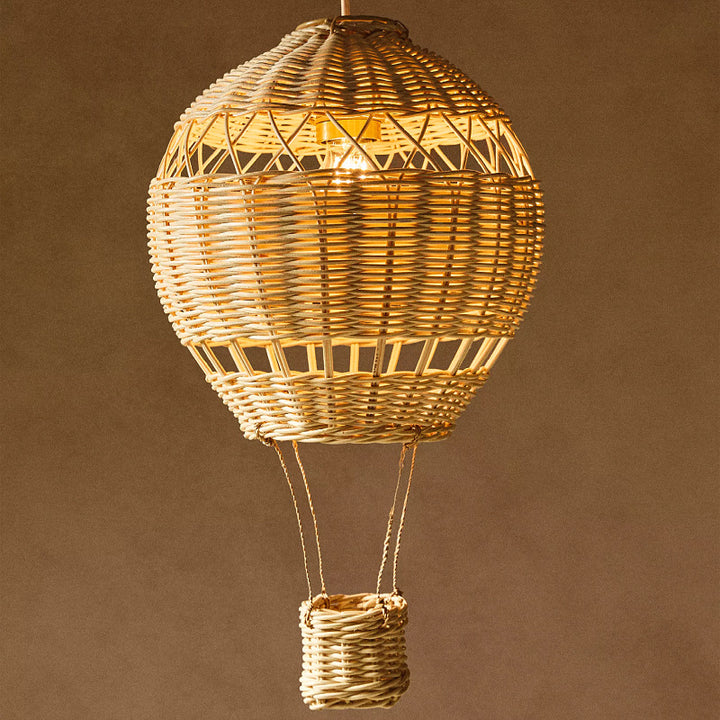 Decorative basket in the shape of a hot air balloon Bowlift