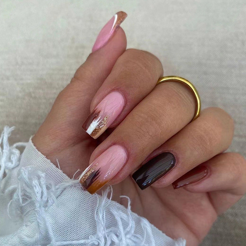 Elegant Artificial Nail Extensions with Ombre and Glitter Details Bowlift