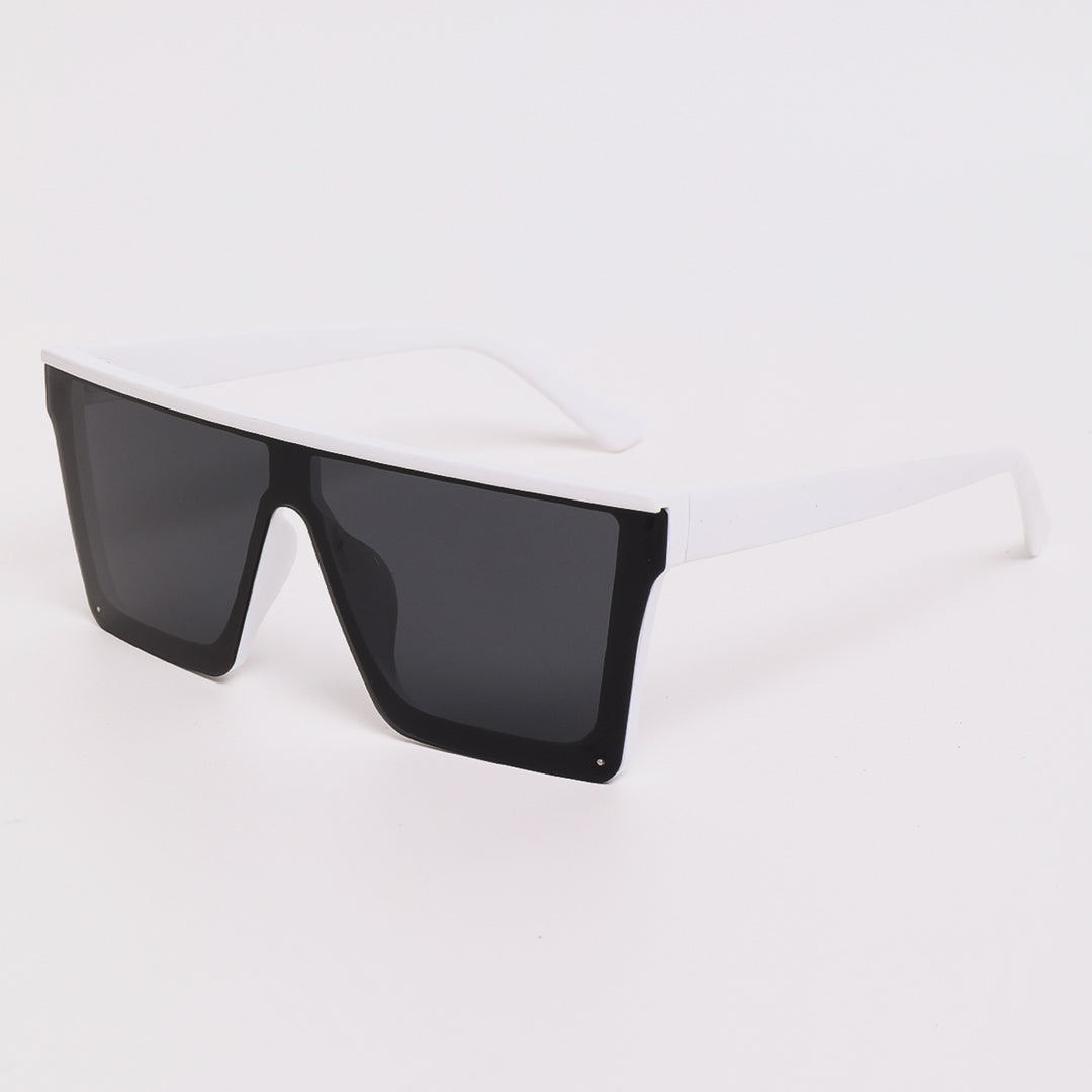 Women oversized sunglasses in futuristic design Bowlift