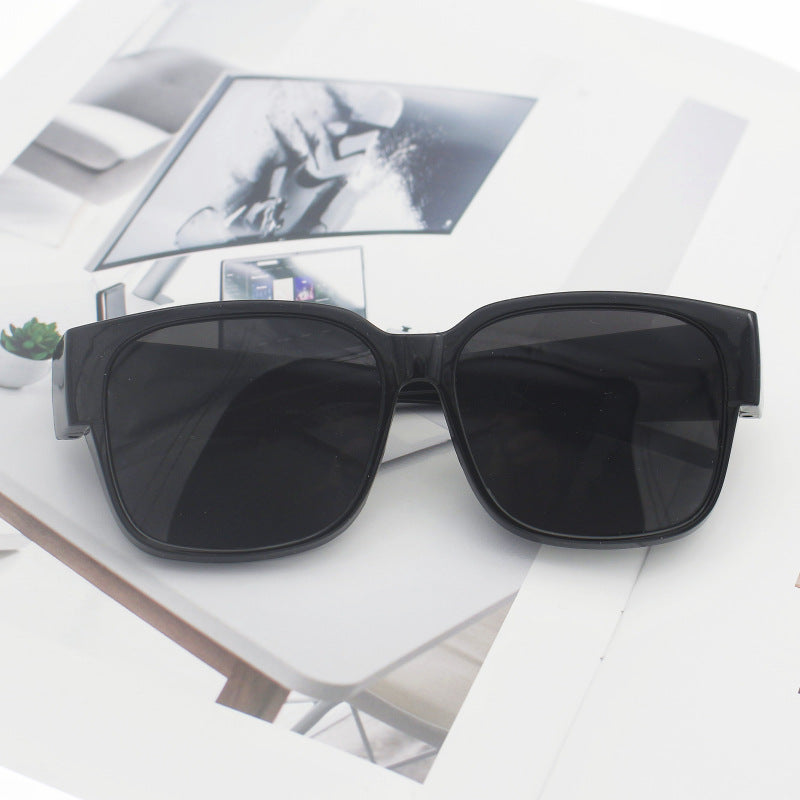 Ladies oversized sunglasses with geometric design Bowlift
