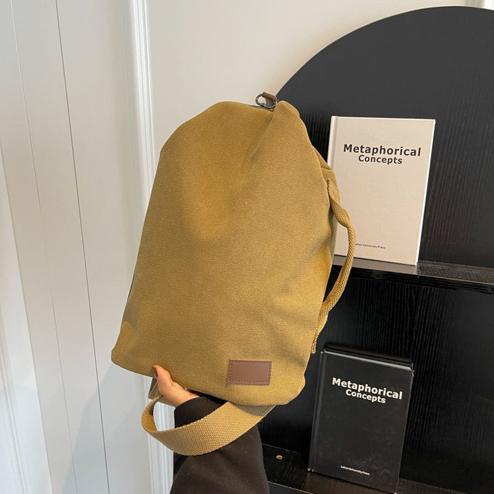 Multifunctional Leisure Bag with Structured Design Bowlift