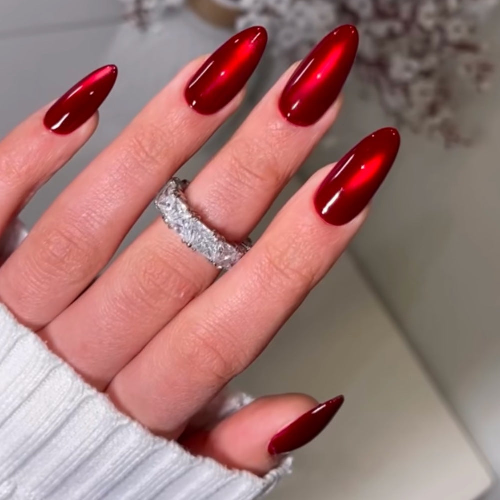 Artificial Glossy Nails Bowlift