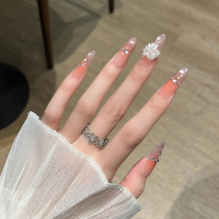 Elegant Floral-Embellished Press-On Nail Art Bowlift