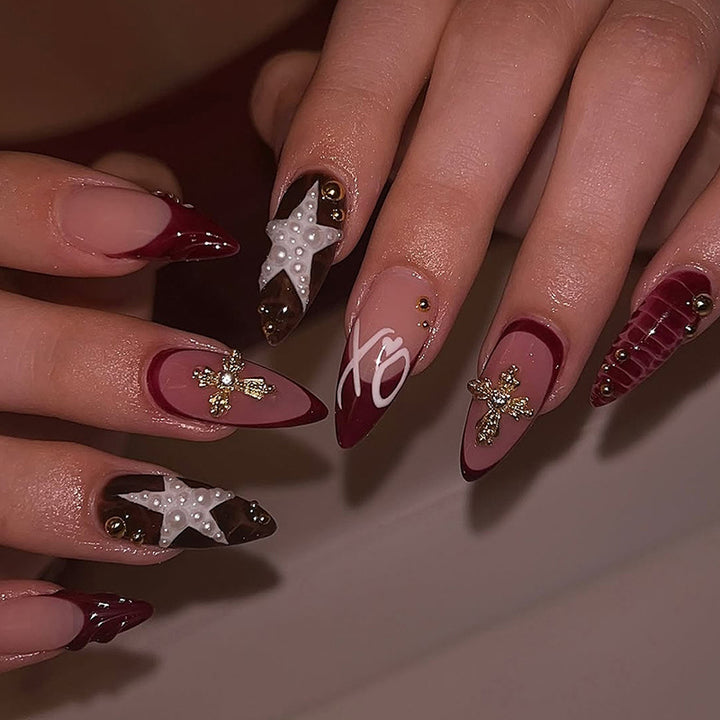 Artificial nail set with elegant decorations and various designs Bowlift