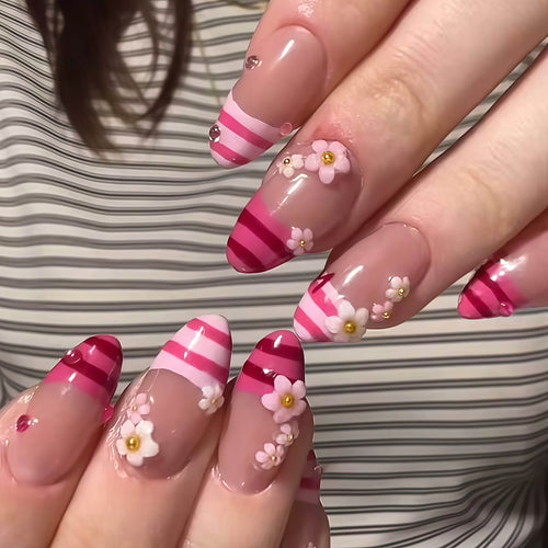 Elegant Floral Nail Art Bowlift