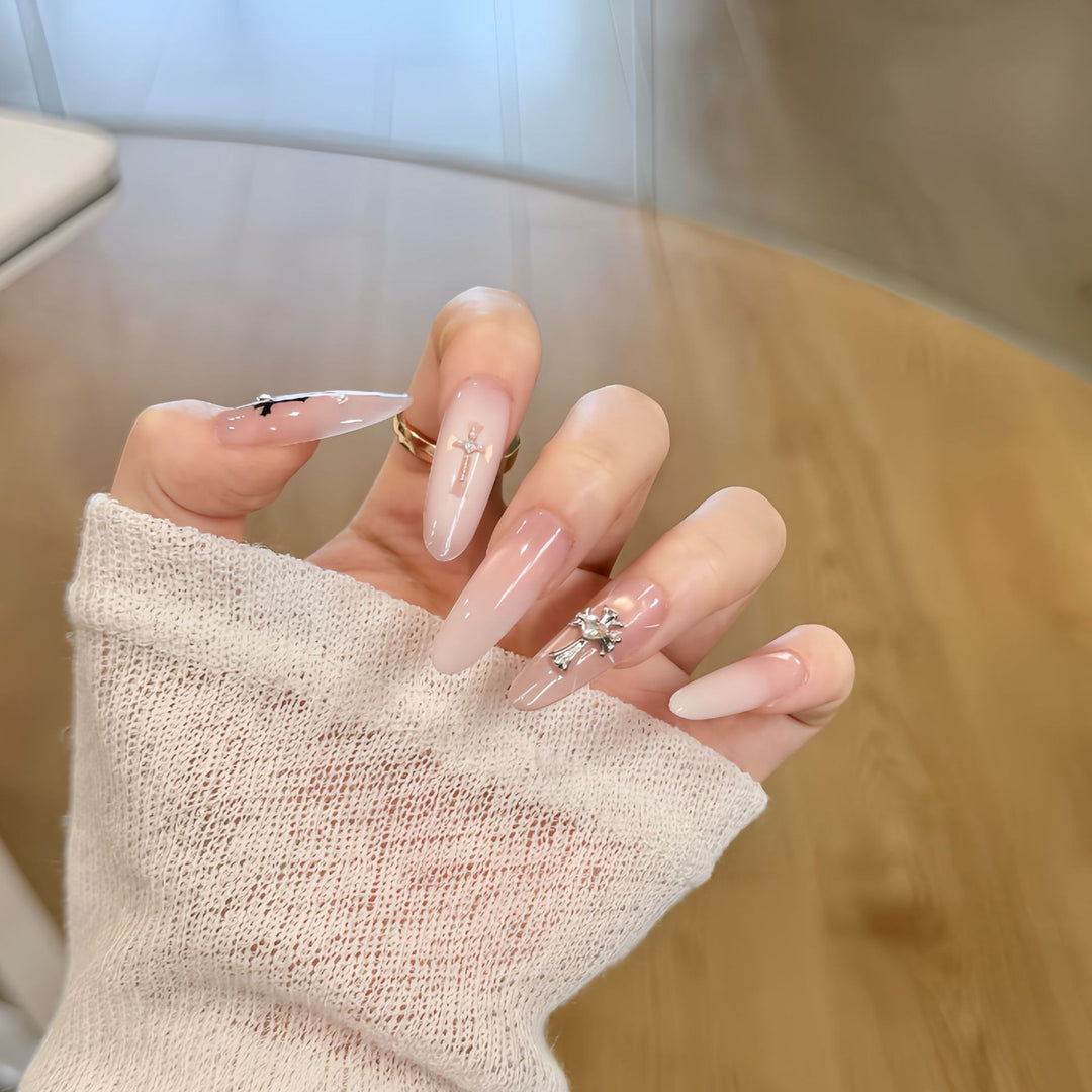Elegant Artificial Nails with Creative Designs Bowlift