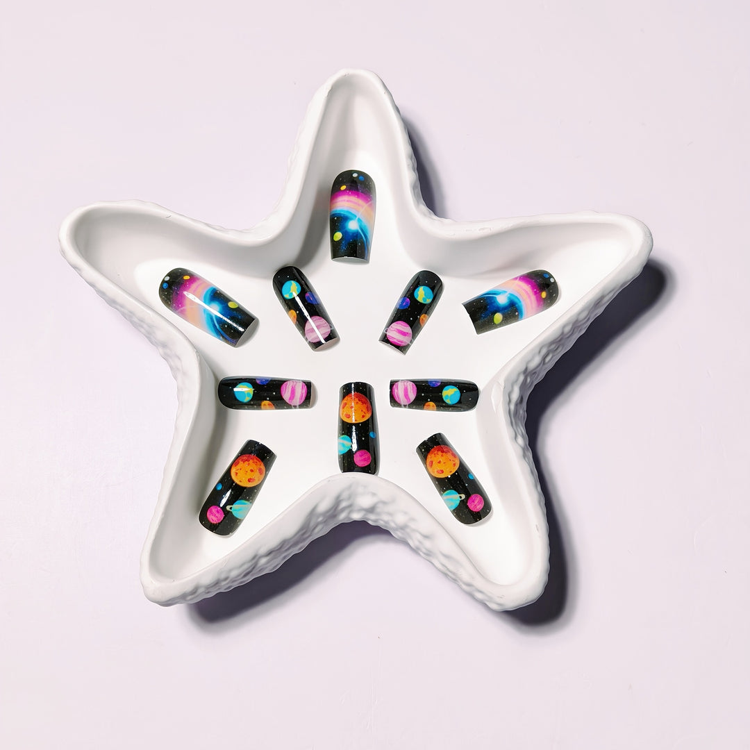 Artificial nails with Galactic Planet design Bowlift