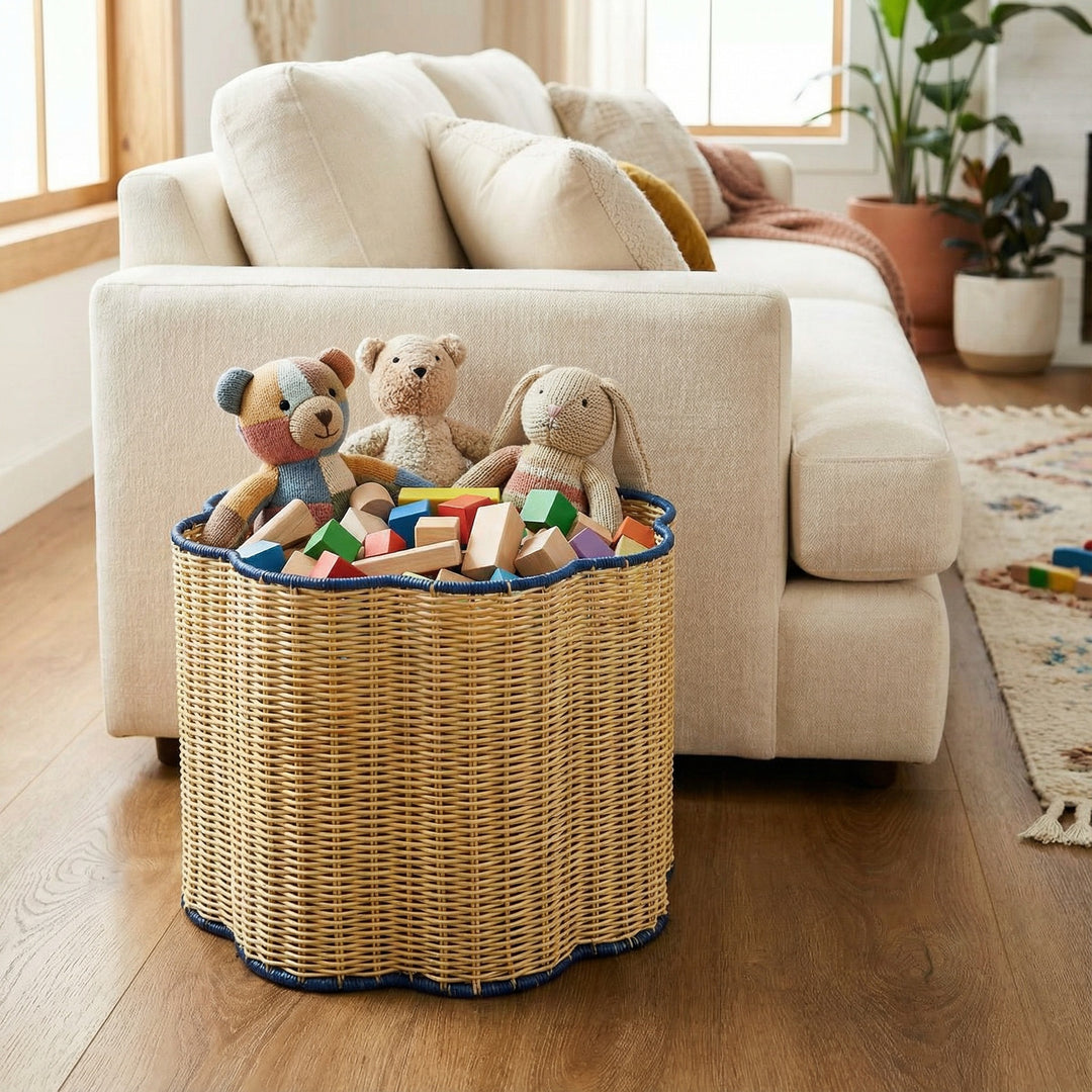 Stylish storage basket with wavy edge Bowlift