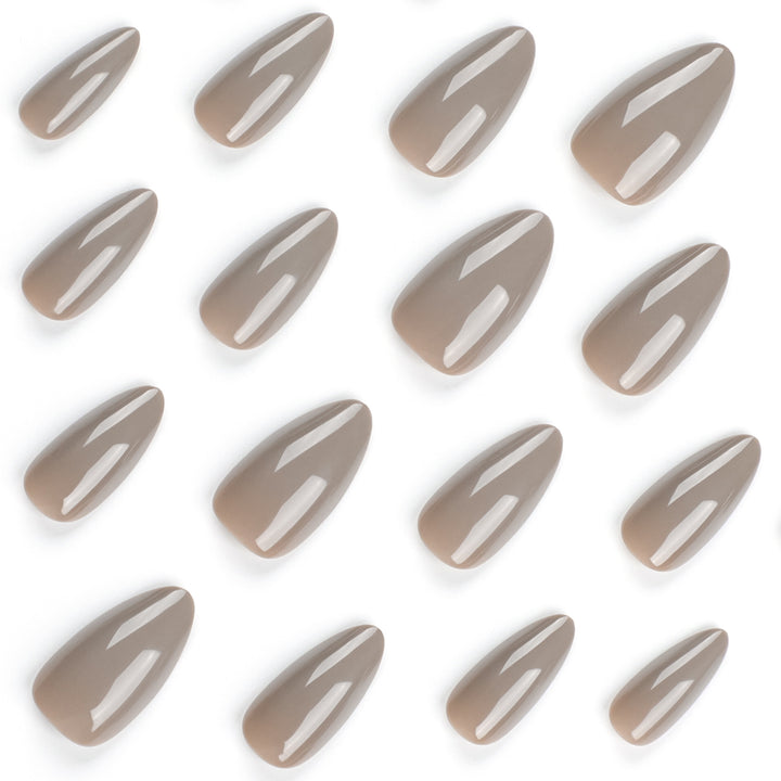 Artistic stiletto nails with elegant high-gloss finish Bowlift