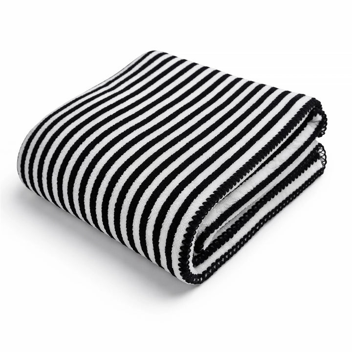 Ladies warms comfortable fleece blanket with elegant stripe structure Bowlift