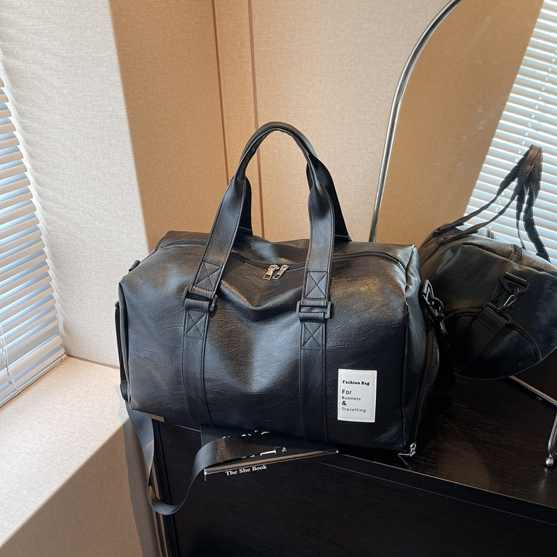 Duffle Bag made of durable synthetic leather Bowlift