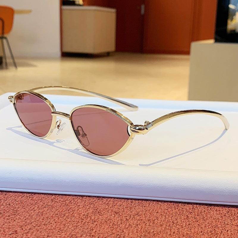 Women's designer sunglasses with elegant metal frame and protective lenses Bowlift