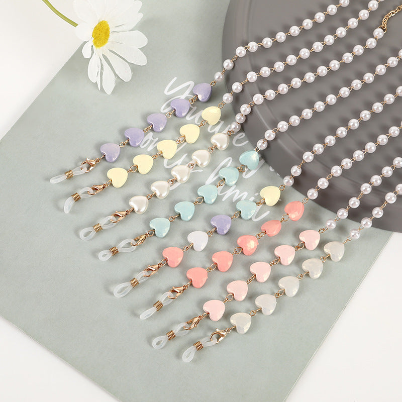 Heart Charm Eyewear Chain Bowlift