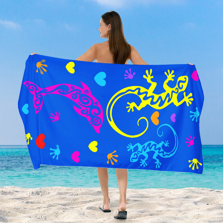 Beach towel with vibrant, colorful animal motif Bowlift