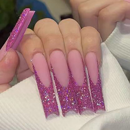 Glamorous Glitter-Accent Stiletto Press-On Nails Bowlift