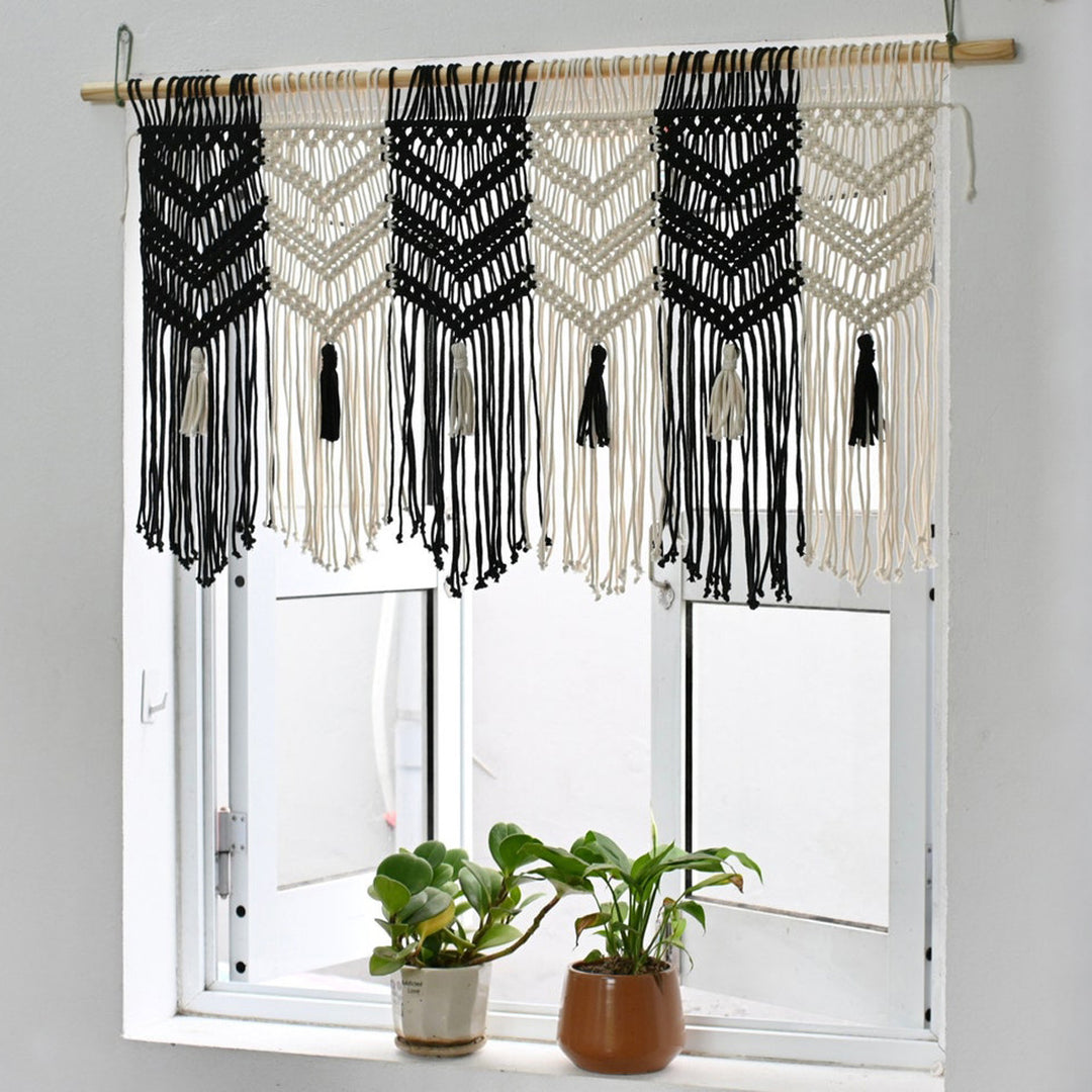 Macrame Wall Tapestry with Decorative Tassels Bowlift